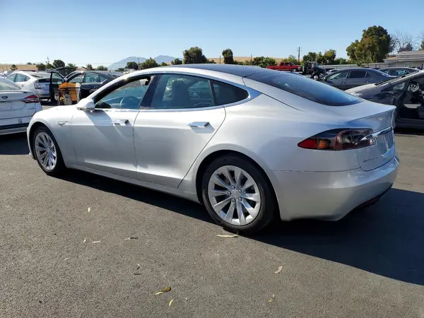 5YJSA1E19GF155686 2016 TESLA MODEL S - Image 2