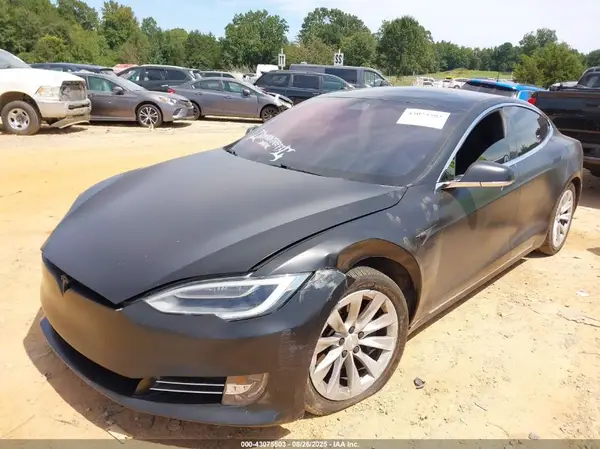 5YJSA1E19GF175405 2016 TESLA MODEL S - Image 2