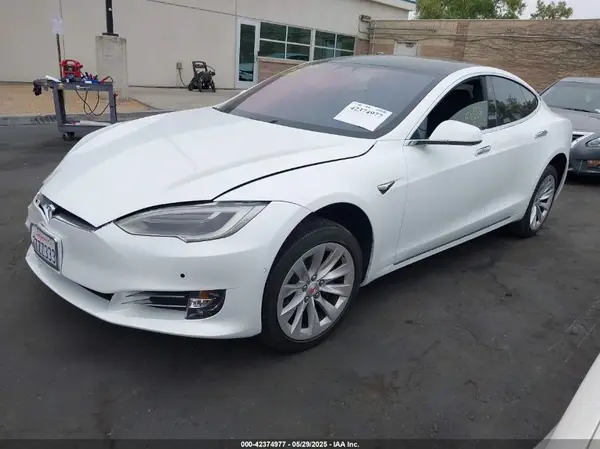 5YJSA1E19HF189578 2017 TESLA MODEL S - Image 2