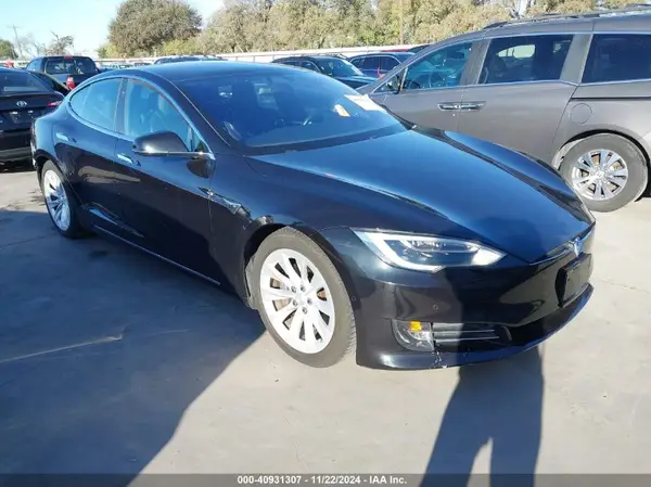 5YJSA1E19HF226094 2017 TESLA MODEL S - Image 1