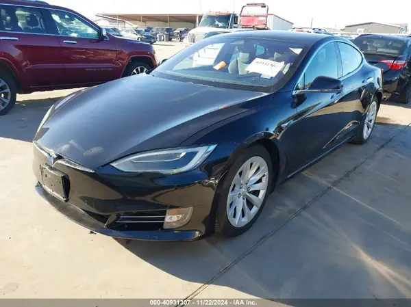 5YJSA1E19HF226094 2017 TESLA MODEL S - Image 2
