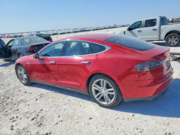 5YJSA1E1XGF120395 2016 TESLA MODEL S - Image 2
