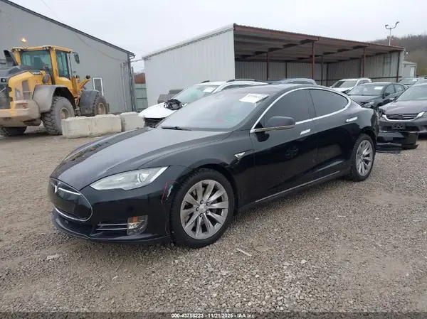 5YJSA1E1XGF130019 2016 TESLA MODEL S - Image 2