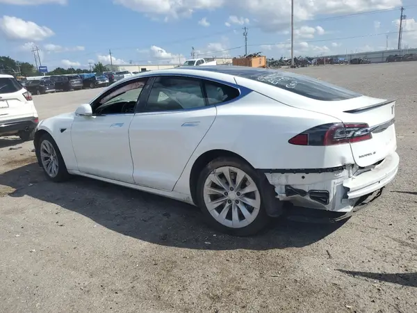 5YJSA1E1XHF193252 2017 TESLA MODEL S - Image 2