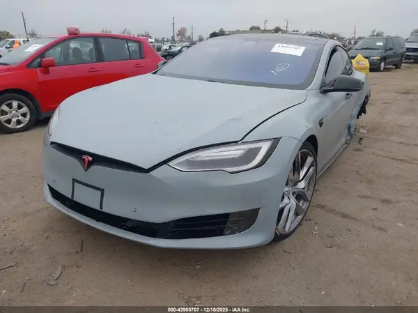 5YJSA1E1XHF210437 2017 TESLA MODEL S - Image 2