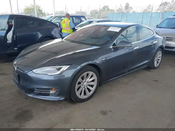 5YJSA1E1XHF231319 2017 TESLA MODEL S - Image 2