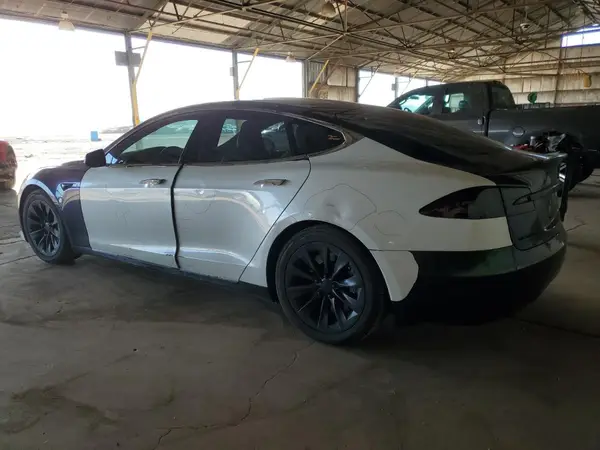 5YJSA1E1XHF231353 2017 TESLA MODEL S - Image 2