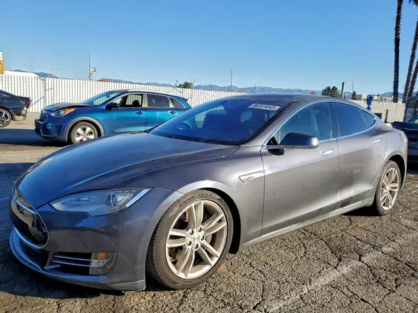 5YJSA1E20GF125744 2016 TESLA MODEL S - Image 1