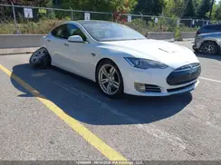 5YJSA1E20GF126988 2016 TESLA MODEL S