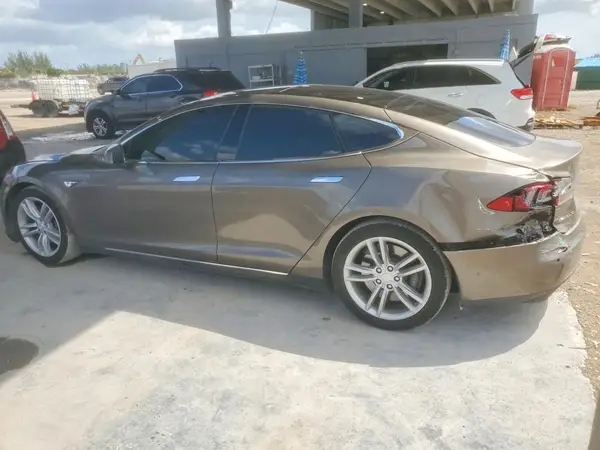 5YJSA1E20GF131415 2016 TESLA MODEL S - Image 2