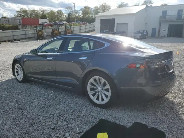 5YJSA1E20GF160381 2016 TESLA MODEL S - Image 2