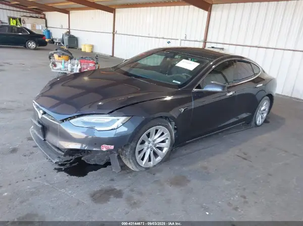 5YJSA1E20HF179546 2017 TESLA MODEL S - Image 2
