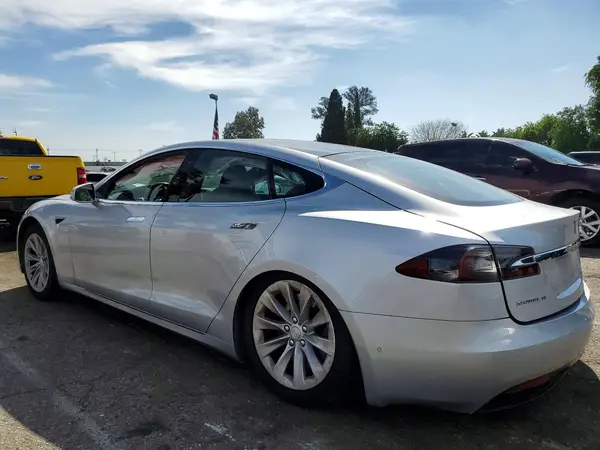 5YJSA1E20HF202632 2017 TESLA MODEL S - Image 2