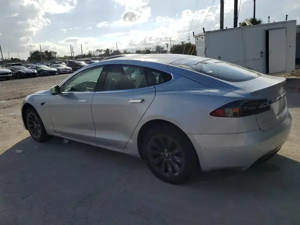 5YJSA1E20HF218801 2017 TESLA MODEL S - Image 2