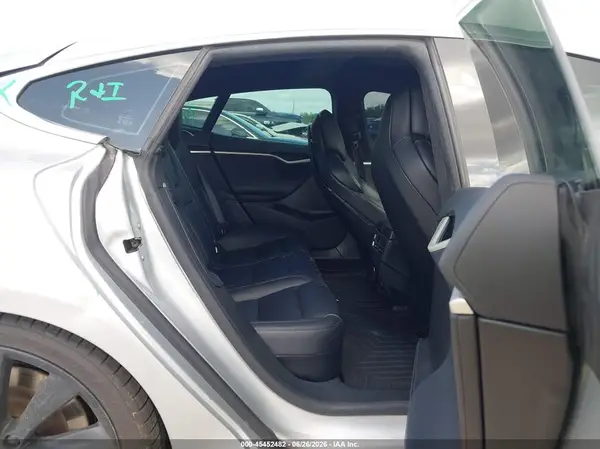 5YJSA1E20HF224680 2017 TESLA MODEL S - Image 8