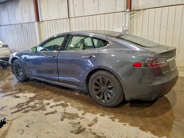 5YJSA1E20HF232228 2017 TESLA MODEL S - Image 2