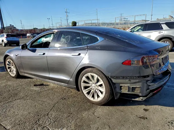 5YJSA1E20JF246121 2018 TESLA MODEL S - Image 2
