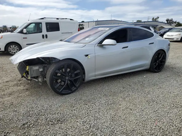 5YJSA1E20JF247074 2018 TESLA MODEL S - Image 1