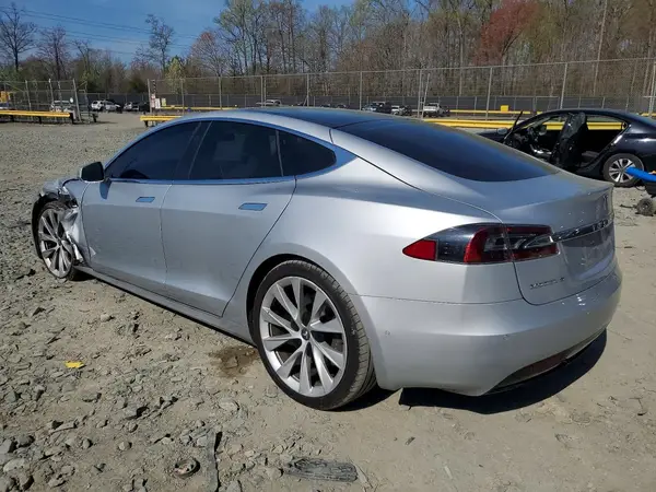 5YJSA1E20JF253571 2018 TESLA MODEL S - Image 2