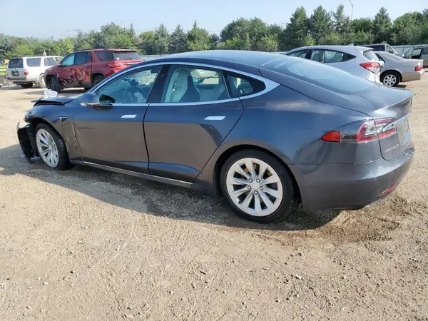 5YJSA1E20JF260245 2018 TESLA MODEL S - Image 2