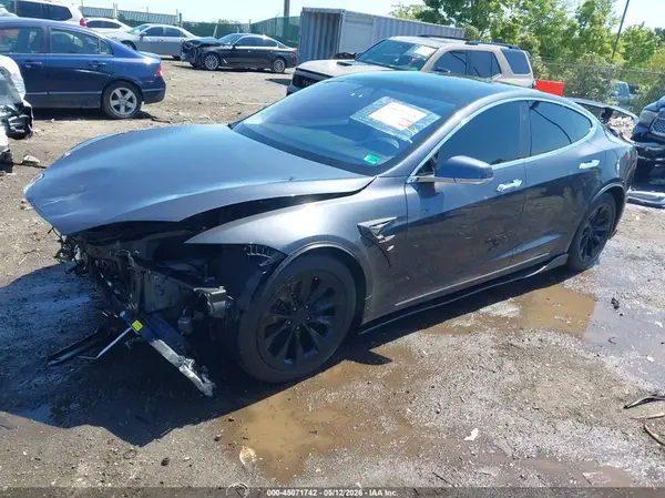 5YJSA1E20JF260388 2018 TESLA MODEL S - Image 2