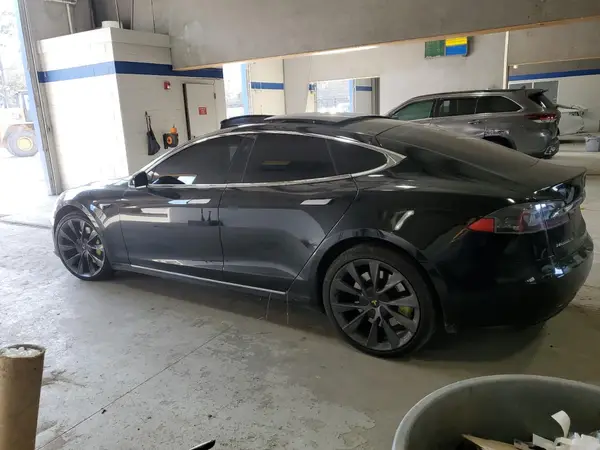 5YJSA1E20JF260617 2018 TESLA MODEL S - Image 2