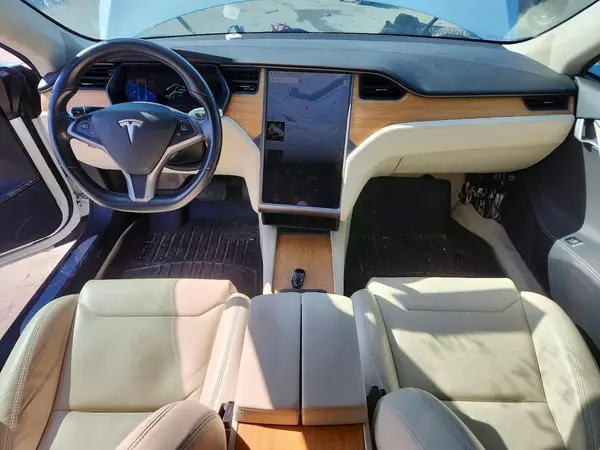 5YJSA1E20JF264277 2018 TESLA MODEL S - Image 8