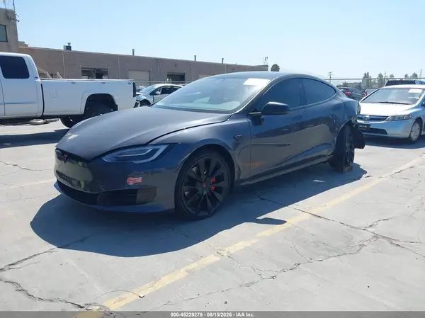 5YJSA1E20JF270001 2018 TESLA MODEL S - Image 2