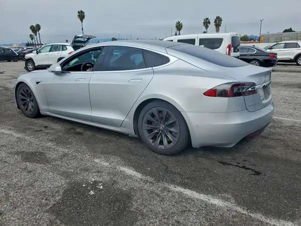 5YJSA1E20JF270399 2018 TESLA MODEL S - Image 2