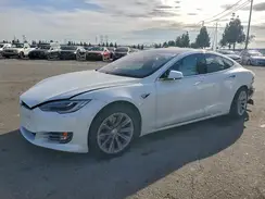 5YJSA1E20JF272766 2018 TESLA MODEL S
