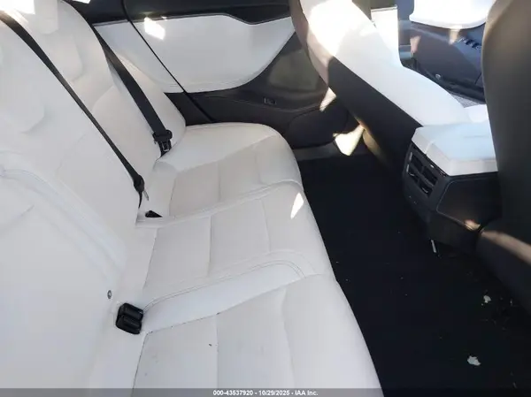 5YJSA1E20JF275232 2018 TESLA MODEL S - Image 8