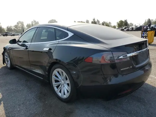 5YJSA1E20JF281967 2018 TESLA MODEL S - Image 2