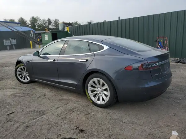 5YJSA1E20JF283959 2018 TESLA MODEL S - Image 2
