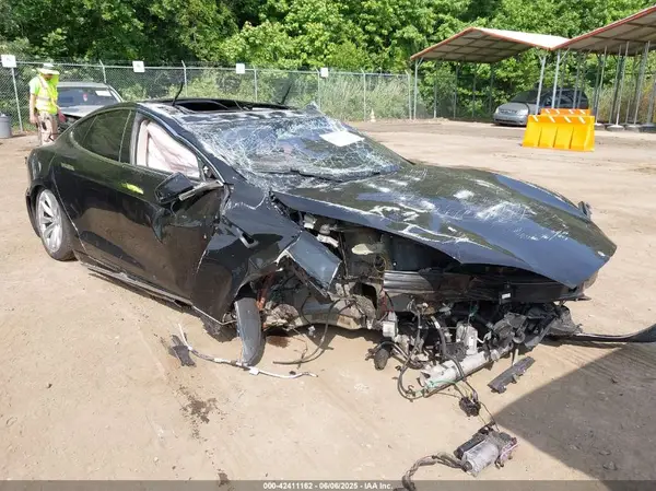 5YJSA1E20JF285100 2018 TESLA MODEL S - Image 1