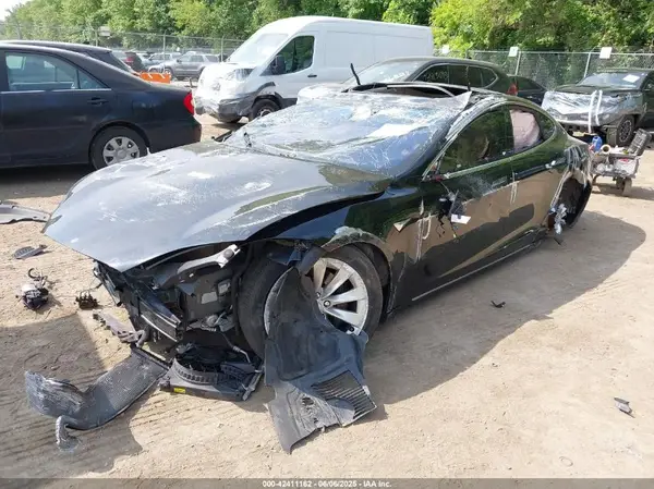 5YJSA1E20JF285100 2018 TESLA MODEL S - Image 2