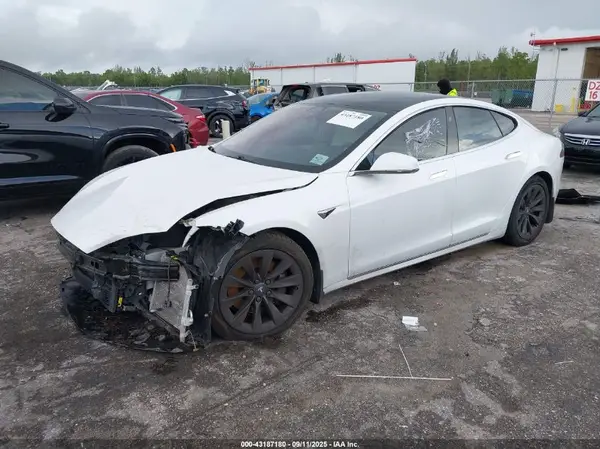 5YJSA1E20JF291771 2018 TESLA MODEL S - Image 2