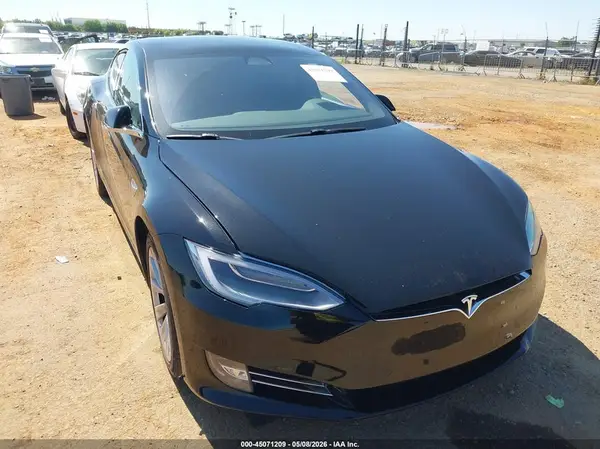 5YJSA1E20JF293701 2018 TESLA MODEL S - Image 1