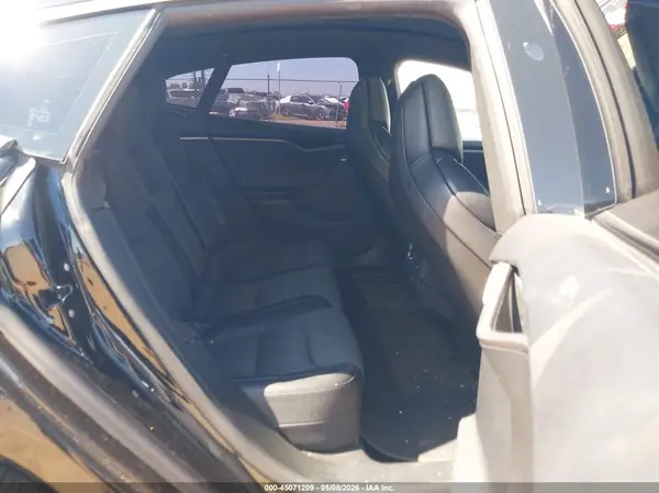 5YJSA1E20JF293701 2018 TESLA MODEL S - Image 8