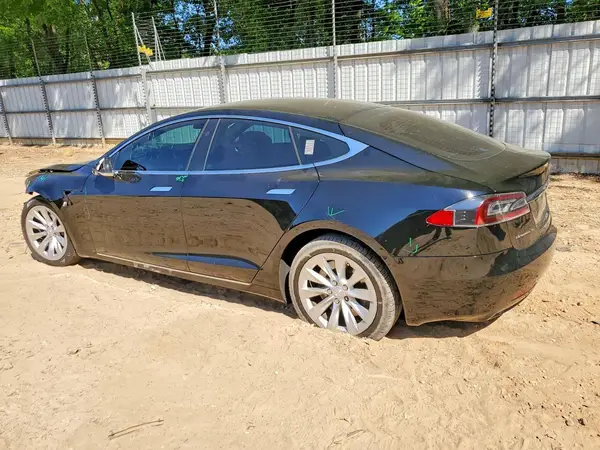 5YJSA1E20JF293990 2018 TESLA MODEL S - Image 2
