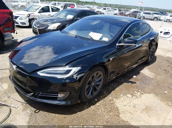 5YJSA1E20JF296842 2018 TESLA MODEL S - Image 2