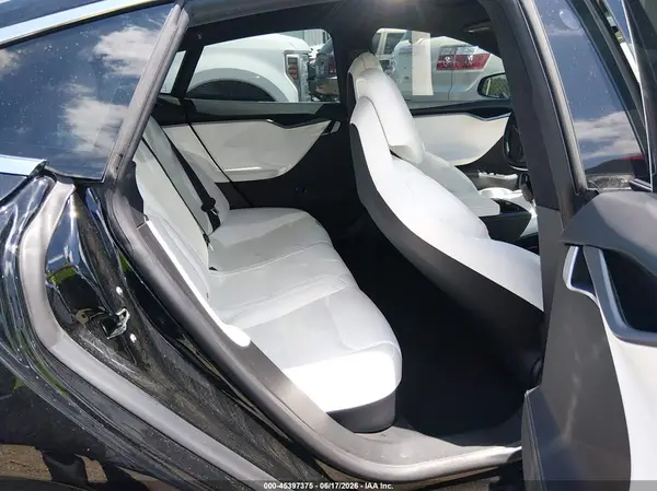 5YJSA1E20JF296842 2018 TESLA MODEL S - Image 8