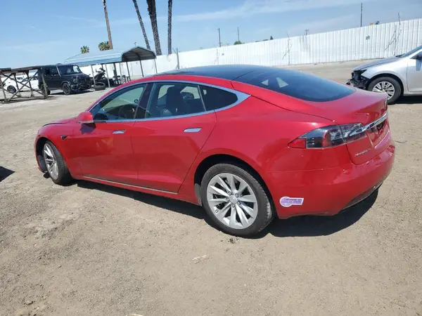 5YJSA1E20JF297943 2018 TESLA MODEL S - Image 2