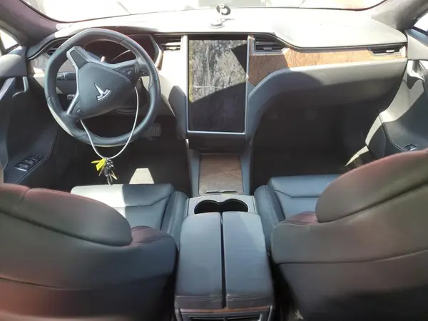 5YJSA1E20JF297943 2018 TESLA MODEL S - Image 8