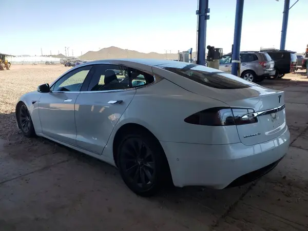 5YJSA1E20KF307100 2019 TESLA MODEL S - Image 2