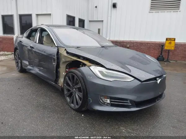 5YJSA1E20LF356055 2020 TESLA MODEL S - Image 1