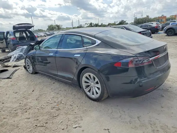 5YJSA1E20LF358954 2020 TESLA MODEL S - Image 2