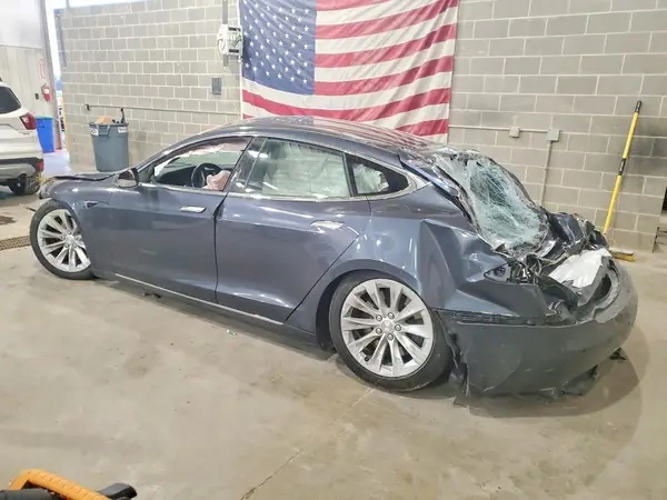 5YJSA1E20LF359649 2020 TESLA MODEL S - Image 2