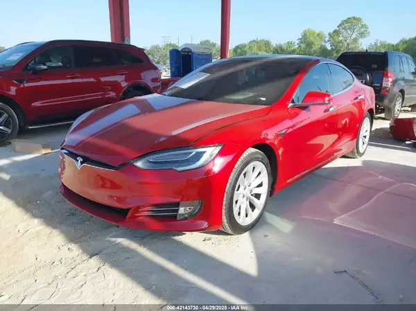 5YJSA1E20LF360347 2020 TESLA MODEL S - Image 2