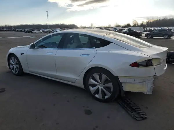 5YJSA1E20LF397964 2020 TESLA MODEL S - Image 2