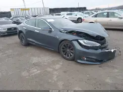 5YJSA1E20LF399827 2020 TESLA MODEL S